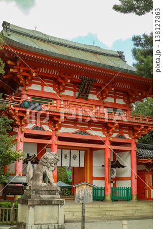 日本の神社 楼門 朱色 建築 和風 shrine gate Japan 日本の神社 楼門 朱色 建築 和風 shrine gate Japan 138127863