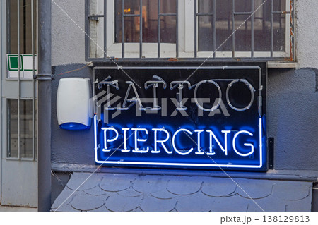 Piercing Tattoo Neon Sign Piercing Tattoo Neon Sign 138129813