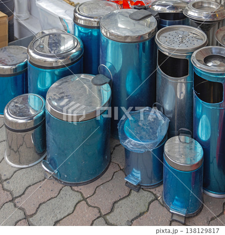 Trash Cans Standing Ashtray Trash Cans Standing Ashtray 138129817