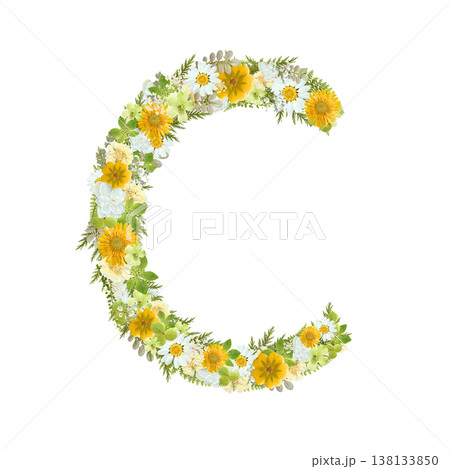 アルファベットのCの押し花素材 黄色と緑の花を敷き詰めたボタニカル文字 背景透過PNG 138133850