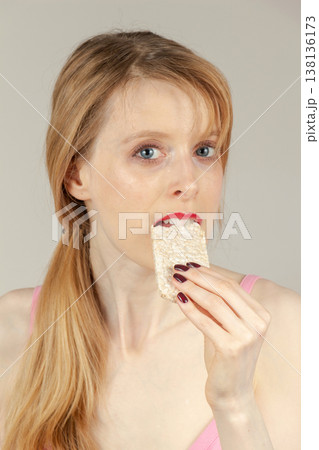 Eating healthy rice cake 138136173