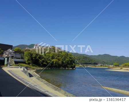 肱川より望む大洲城(愛媛県大洲市) 肱川より望む大洲城(愛媛県大洲市) 138136417