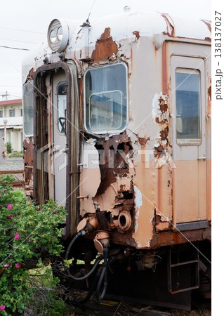 津軽五所川原駅に留置された津軽鉄道キハ22気動車 津軽五所川原駅に留置された津軽鉄道キハ22気動車 138137027