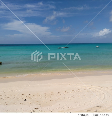宮古島 与那覇前浜ビーチ 宮古島 与那覇前浜ビーチ 138138339
