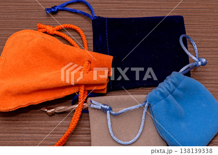 Small colorful velvet bags Small colorful velvet bags 138139338