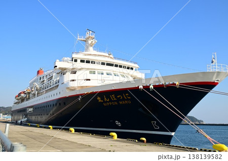 宮古市藤原ふ頭に寄港したクルーズ船にっぽん丸 138139582