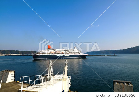宮古市藤原ふ頭を出港したクルーズ船にっぽん丸 138139650