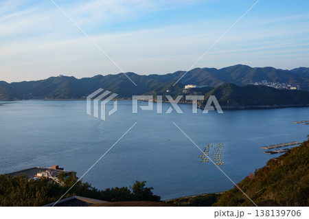 兵庫県南あわじ市の福良湾（福良港） 138139706