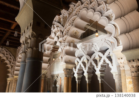 Interiors of medieval Aljaferia Palace, Zaragoza, Spain 138140038