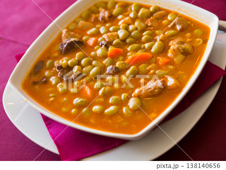 Catalan stewed beans Catalan stewed beans 138140656