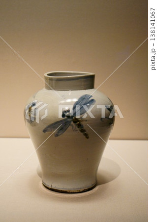 9454 青花辰砂花虫文壺 9454 青花辰砂花虫文壺 138141067