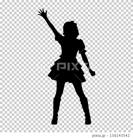 女性のアイドルのシルエットポーズ 138143542