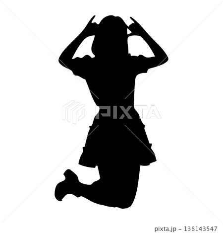 女性のアイドルのシルエットポーズ 女性のアイドルのシルエットポーズ 138143547