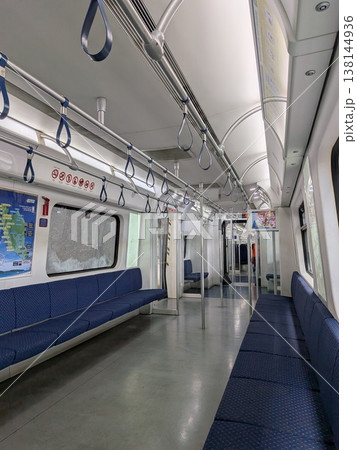マレーシアの電車車内 マレーシアの電車車内 138144936