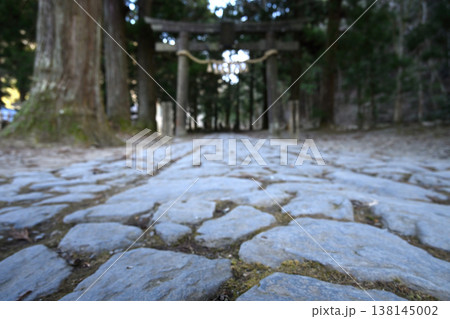 延びゆく石畳 138145002