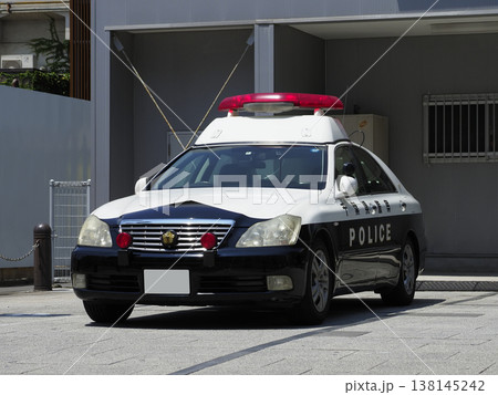 千葉県警のパトカー 138145242