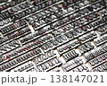 金属活字が密集した印刷版のメタルスタンプ 138147021