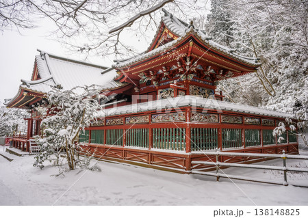 雪（高尾山薬王院） 138148825