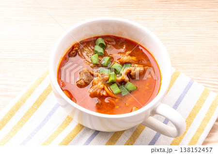 牛肉キムチ炒めスープ 138152457