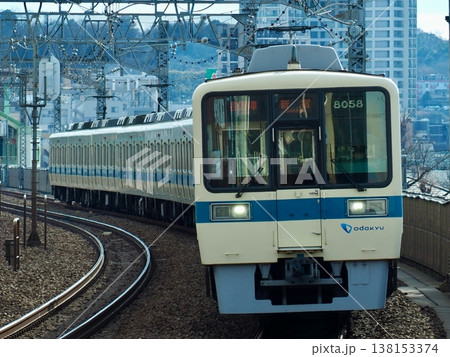 小田急8000形 8058F 狛江駅 小田急8000形 8058F 狛江駅 138153374