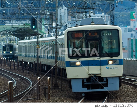 小田急8000形 8065F 狛江駅 小田急8000形 8065F 狛江駅 138153376