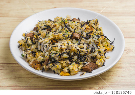 ヒジキ焼き飯 138156749