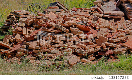 Recycle bricks clamed Recycle bricks clamed 138157288
