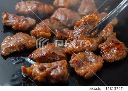 鉄板焼肉 138157474