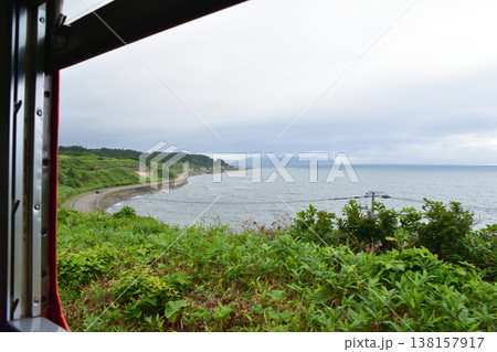 北海道道南いさりび鉄道線　渡島当別駅から泉沢駅までの風景 138157917