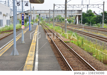 北海道道南いさりび鉄道線　泉沢駅から木古内駅までの風景 138158300