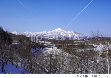 黒川地区から見るニセコ連峰とスキー場 138159085