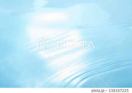 水・水面・波紋・キラキラ・テクスチャ・背景素材 138167225