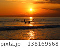 湘南の夕陽 138169568