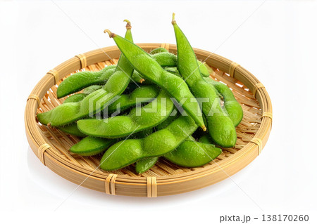 ザルに枝豆 138170260