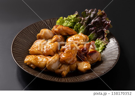 若どり もも肉 テリヤキ 若どり もも肉 テリヤキ 138170352