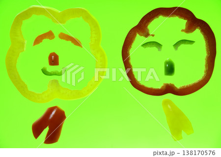 パプリカとカラーピーマンでキャラクターの顔 138170576