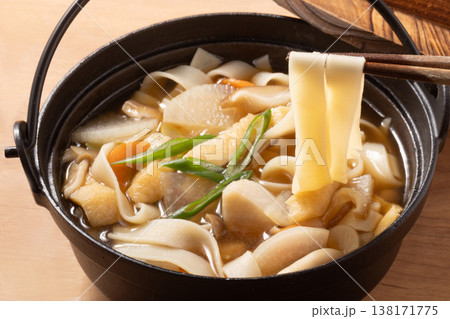 ［群馬県］おっ切り込み　うどん 138171775