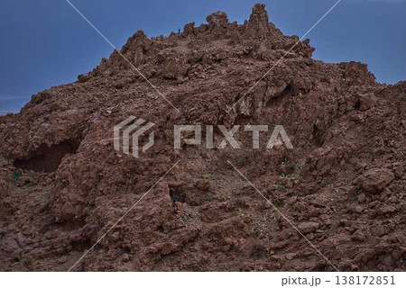Rock texture background, natural stone surface, abstract cracked desert rocks pattern Rock texture background, natural stone surface, abstract cracked desert rocks pattern 138172851