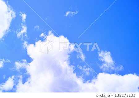 青空と雲イメージ 138175233