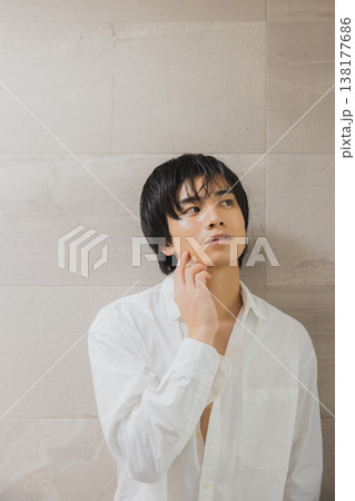 男性のスキンケアイメージ 男性のスキンケアイメージ 138177686