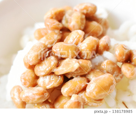 しっかり朝ごはん　　季節の変わり目で崩れやすい自律神経を整える 138178985