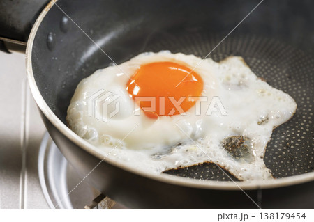 玉子焼き 138179454