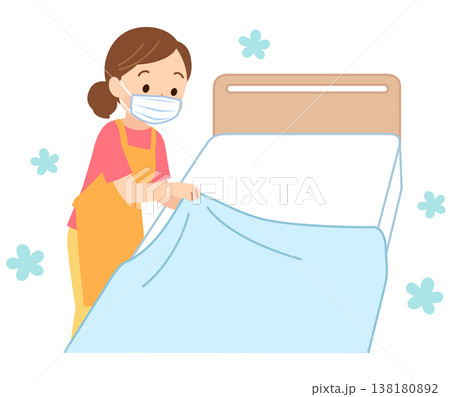 シーツ交換をする女性　介護 138180892