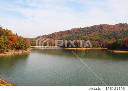 岡山県岡山市北区下足守 龍泉寺の龍王池 岡山県岡山市北区下足守 龍泉寺の龍王池 138181596