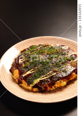 お好み焼き 家庭料理 盛り付け お皿 お好み焼き 家庭料理 盛り付け お皿 138182655