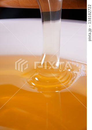 採れたて蜂蜜 138182722