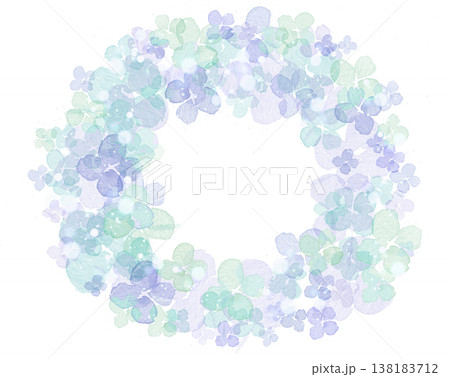 水彩風の紫陽花（あじさい）と青葉の丸型リース。涼しげなブルーとグリーンの背景素材	 138183712