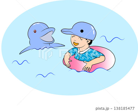イルカと触れ合う浮き輪をつけた男の子 イルカと触れ合う浮き輪をつけた男の子 138185477