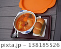 山頂のパン屋 138185526