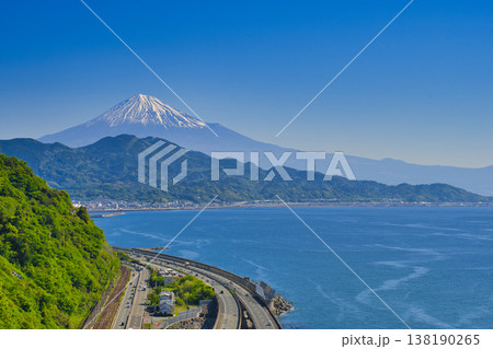【静岡県】薩埵峠から眺める富士山 【静岡県】薩埵峠から眺める富士山 138190265